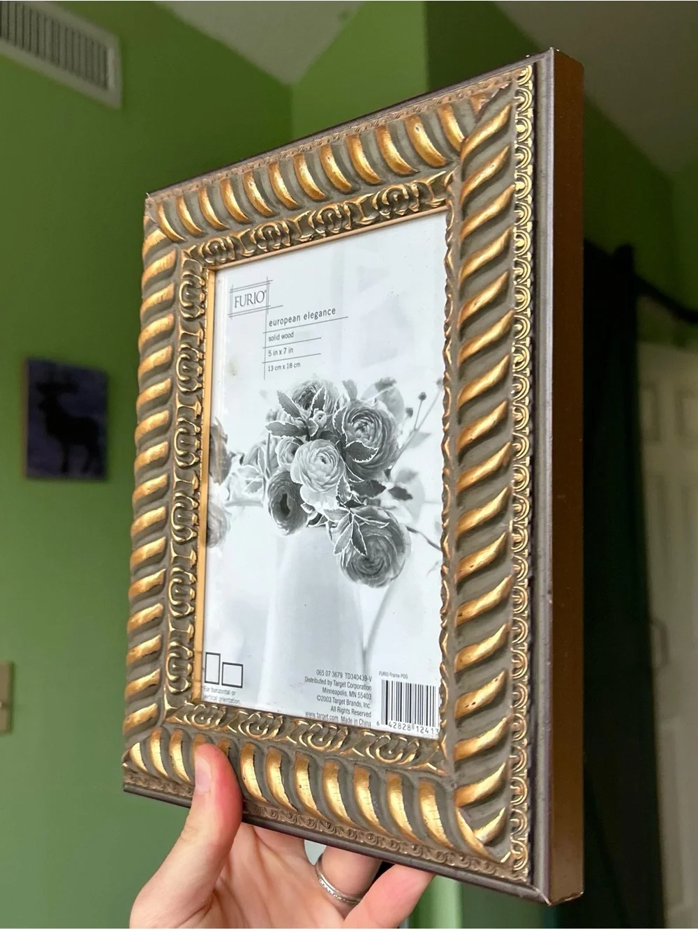 Vintage Furio Unused Gold Ornate Picture Frame with Twisted Rope Siding
